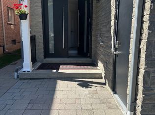562 Skinner Ave, Newmarket, ON L3X 2A4
