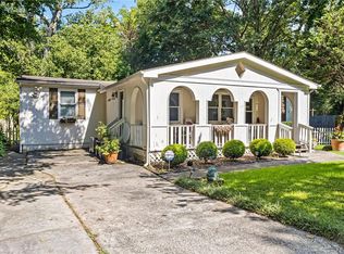 2738 S Bamby Ln, Atlanta, GA 30319