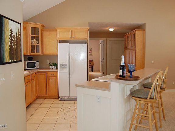 4th image of 7755 Carriage Ln