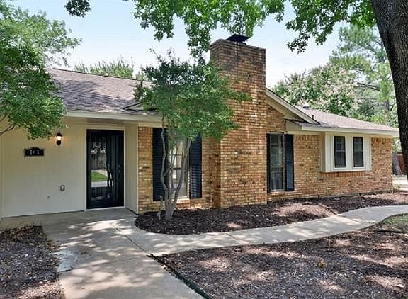 2nd image of 161 Villa Park Dr