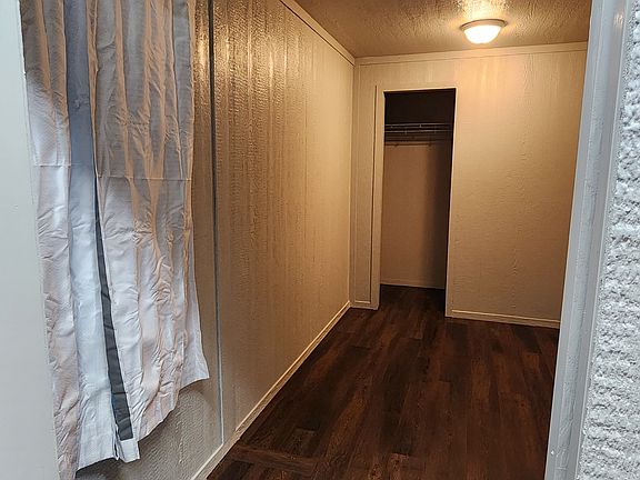 4th image of 1213 E Fairview Ave #1