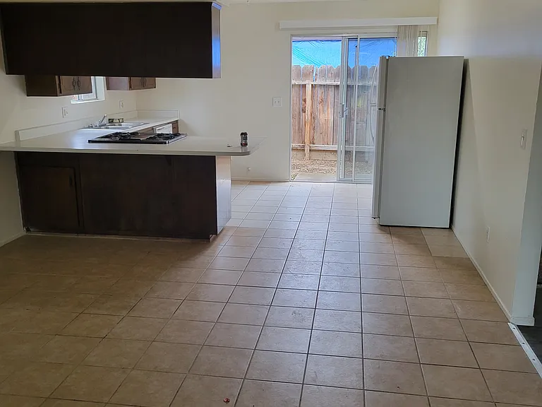 122 Quandt Pl #B — Photo 17