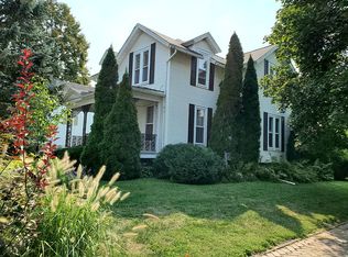 832 Bateman St, Galesburg, IL 61401