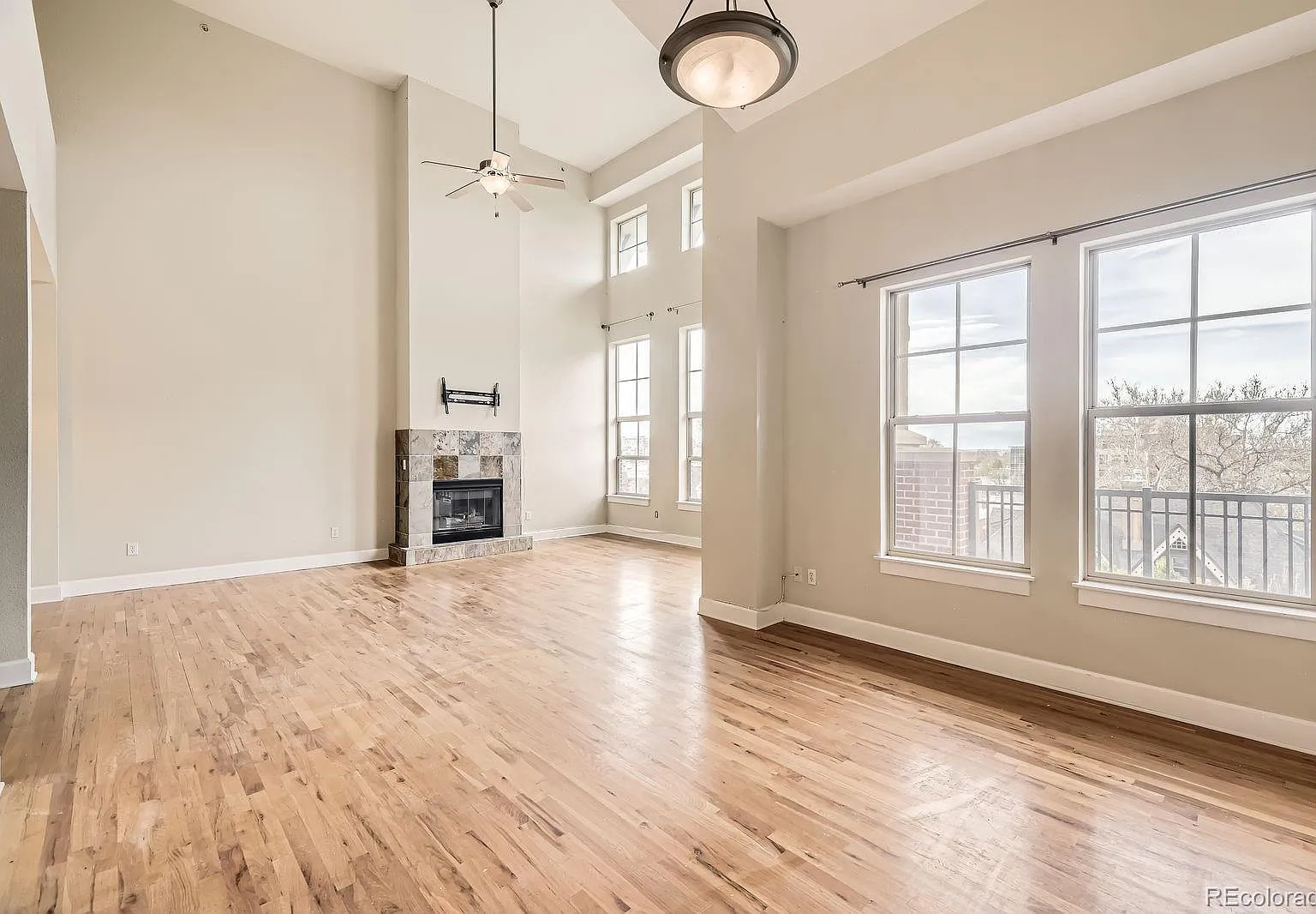 2 bed, 2.0 bath, 1665 sqft, $2,800 — Photo 3
