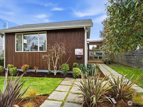 711 N 97th Street, Seattle, WA 98103