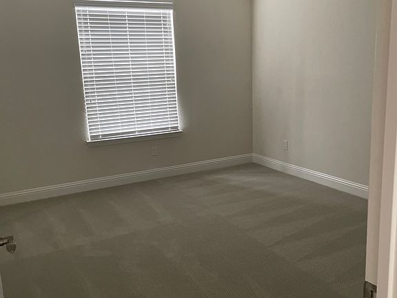 5th image of 4402 De Bourgh Ln