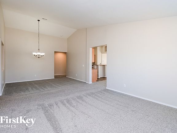 4th image of 899 W Desert Valley Dr