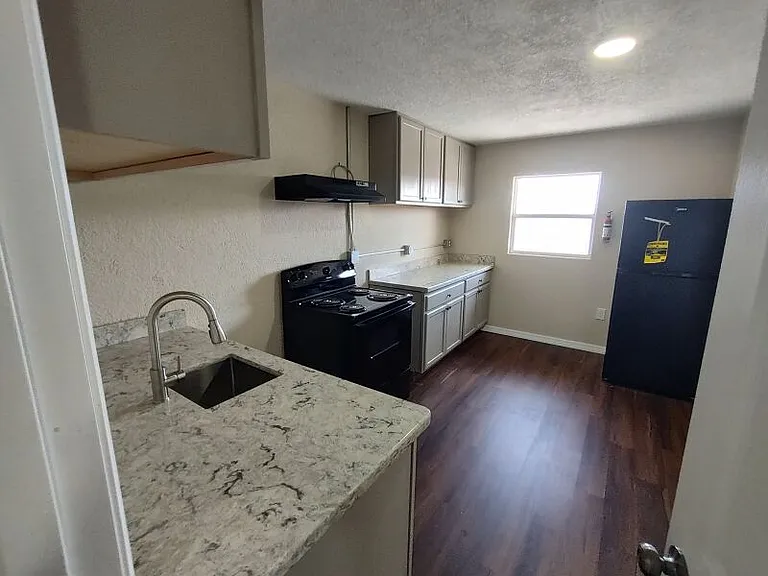 1018 Cutters Way #U — Photo 7