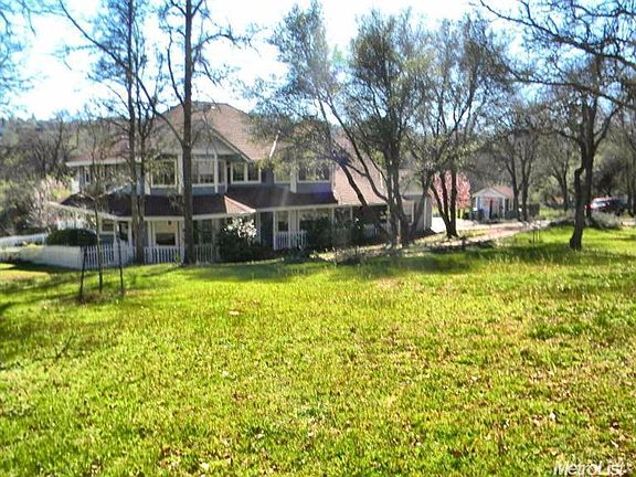 3rd image of 12865 Moss Rock Dr