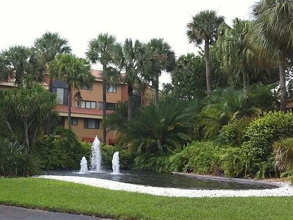 5th image of 15545 N Miami Lakeway 204- #204