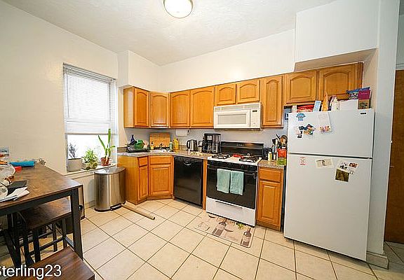 4th image of 18-22 21st Dr #2F