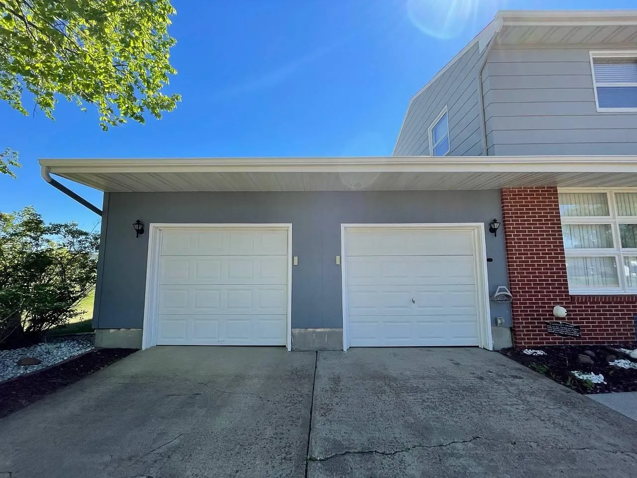 3 bed, 1800 sqft, $900 — Photo 2