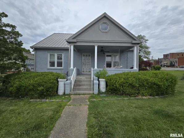 112 W Main St, Mc Leansboro, IL 62859