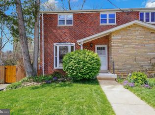 110 E Taylor Run Pkwy, Alexandria, VA 22314