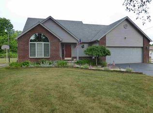 8819 Jackman Rd, Temperance, MI 48182