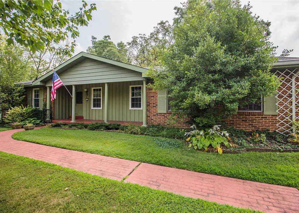 1st image of 10390 Badgley Dr
