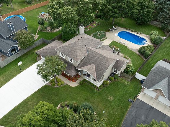 3rd image of 2508 Colony Dr