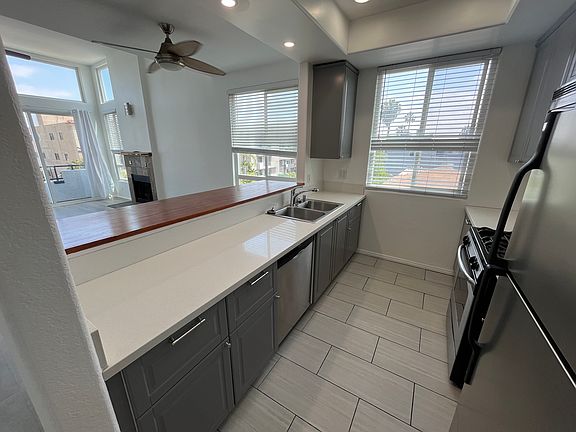 3rd image of 1515 S Shenandoah St #301