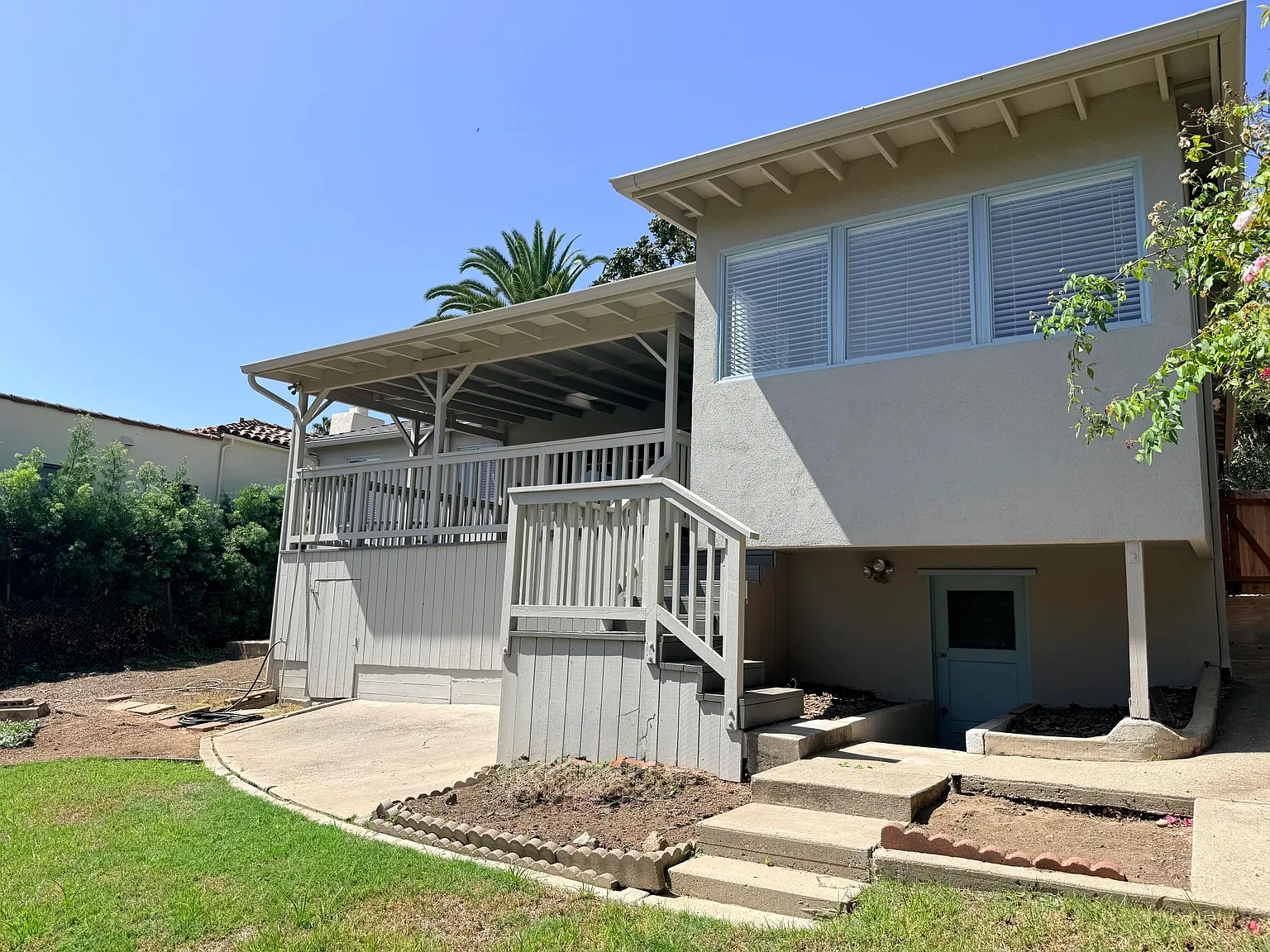 3 bed, 2.0 bath, 1149 sqft, $6,500 — Photo 4