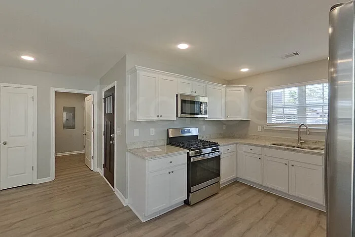 117 Denise Dr — Photo 6