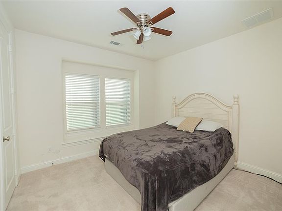 5th image of 5204 Willow Bend Ln