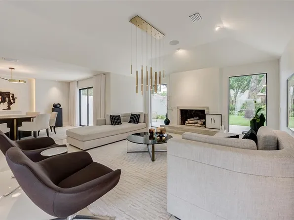 322 E Fair Harbor Ln, Houston, TX 77079