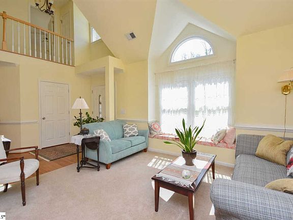 5th image of 208 Wild Horse Creek Dr