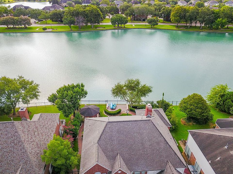 1st image of 2105 Tradewinds Dr