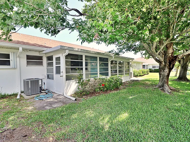 831 Timberview Dr #C — Photo 17