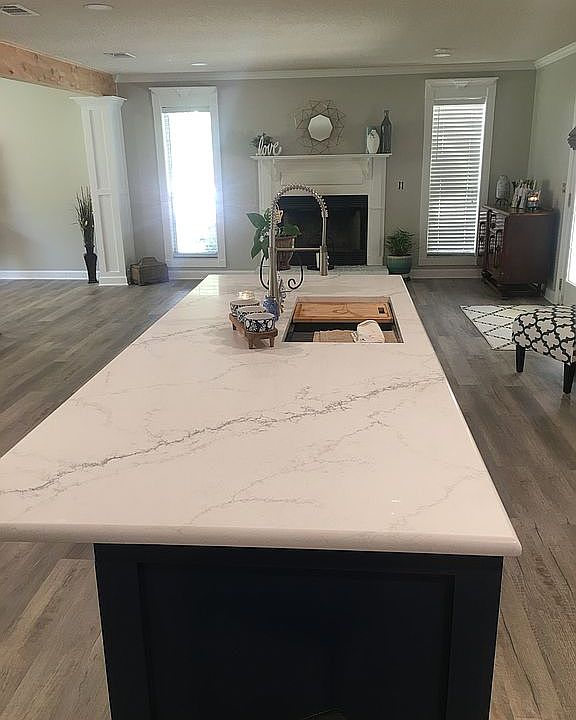 1st image of 4412 Forest Lake Dr