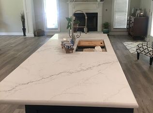 4412 Forest Lake Dr, Tifton, GA 31794