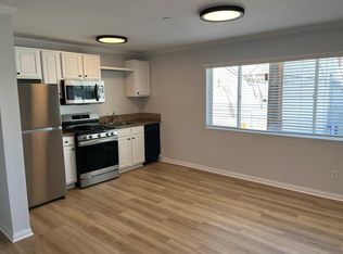 10943 Fruitland Dr APT 9, Studio City, CA 91604