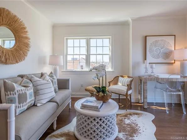 201 Main St #203, Westport, CT 06880