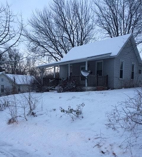 2nd image of 615 S Madison St
