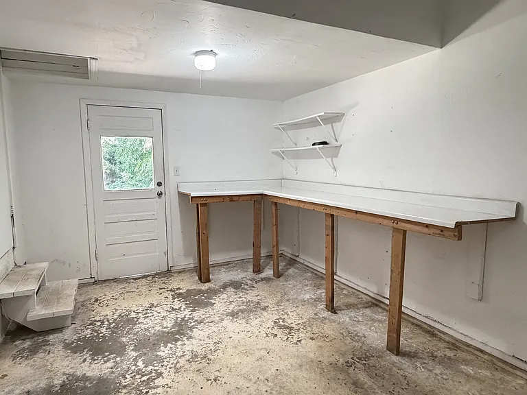 1722 Mattern Dr — Photo 15