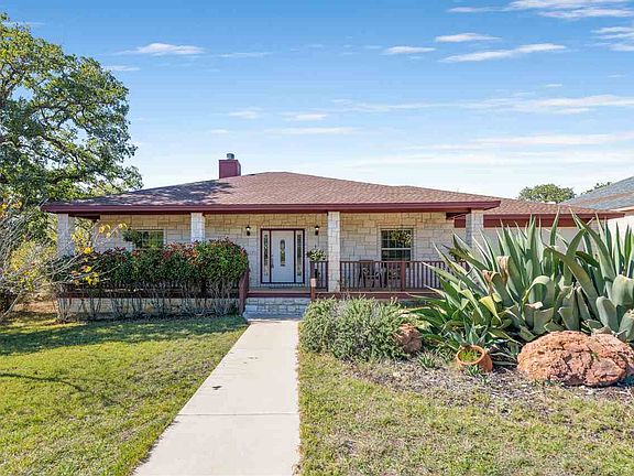 3rd image of 129 Eagle Point Dr