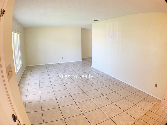 3rd image of 12209 Uracus St
