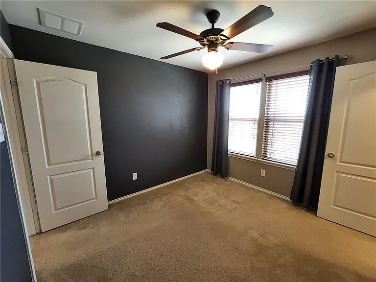 222 Telluride Dr — Photo 18