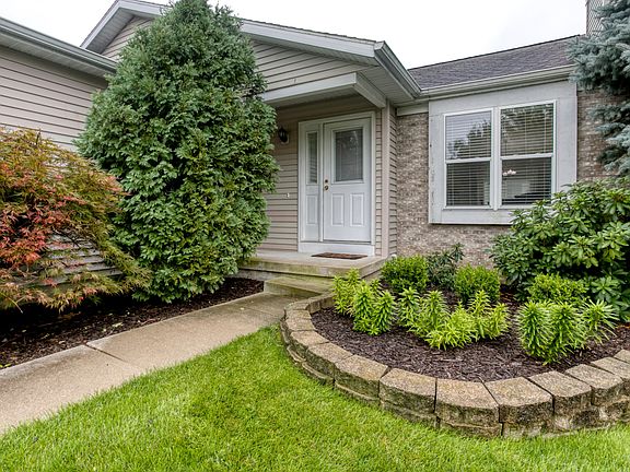 2nd image of 2866 Stonewood Ct NW