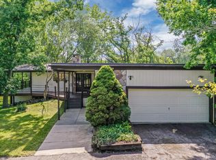 19365 Waterview Rd, Grosse Ile, MI 48138