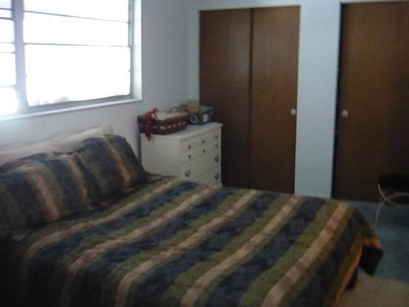 4th image of 5920 18th St N APT 17