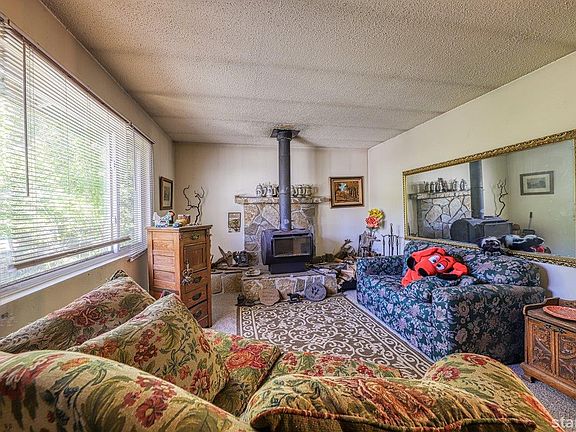 2nd image of 1392 Friant Dr