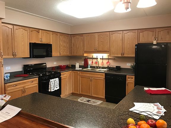 5th image of 370 Western Ave #502