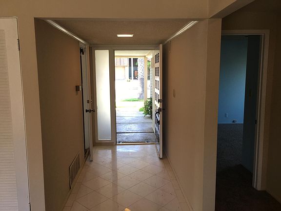 2nd image of 1247 Beachmont St