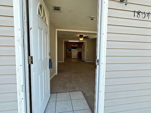4th image of 1804 Hickory Ave