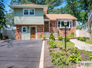 52 Amboy Ave, Metuchen, NJ 08840