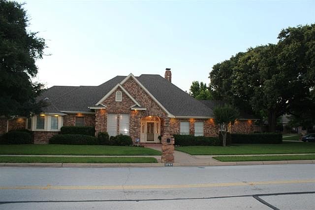 1st image of 3701 Cross Bend Dr