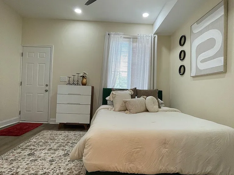 1516 N Patterson Park Ave — Photo 4