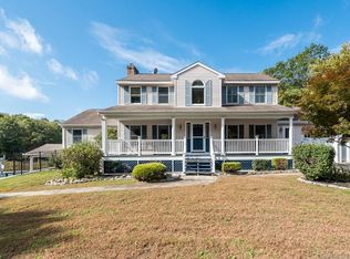 164 Old Colchester Rd, Quaker Hill, CT 06375