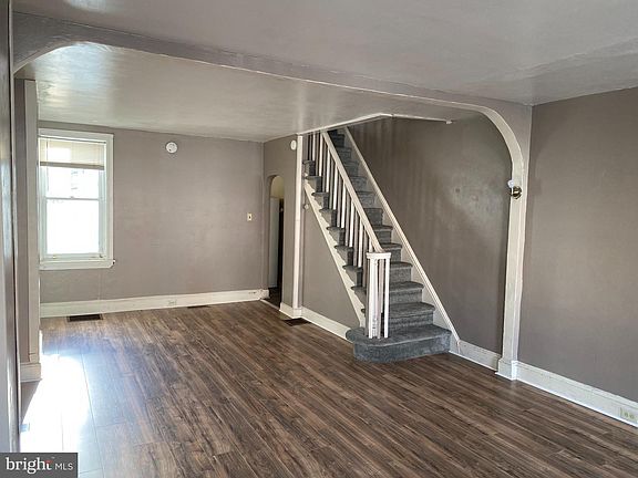 5th image of 1124 Lancaster Ave